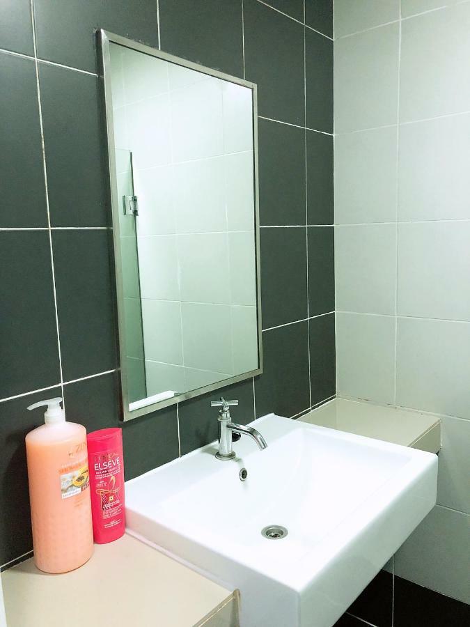 Heart Of Petaling Jaya Near Lrt Line 5 아파트 외부 사진